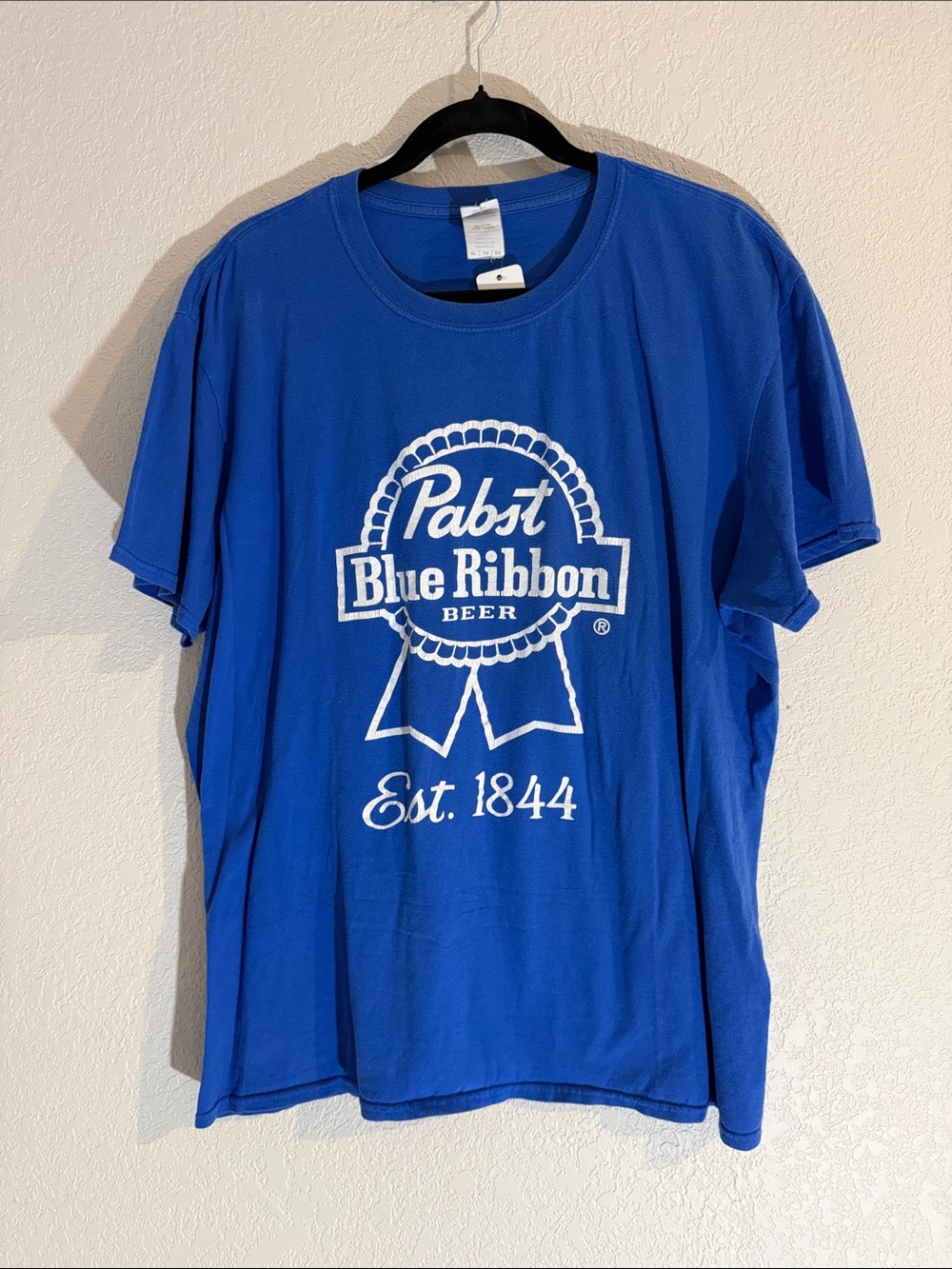 Vintage PBR Pabst Blue Ribbon beer graphic logo tee